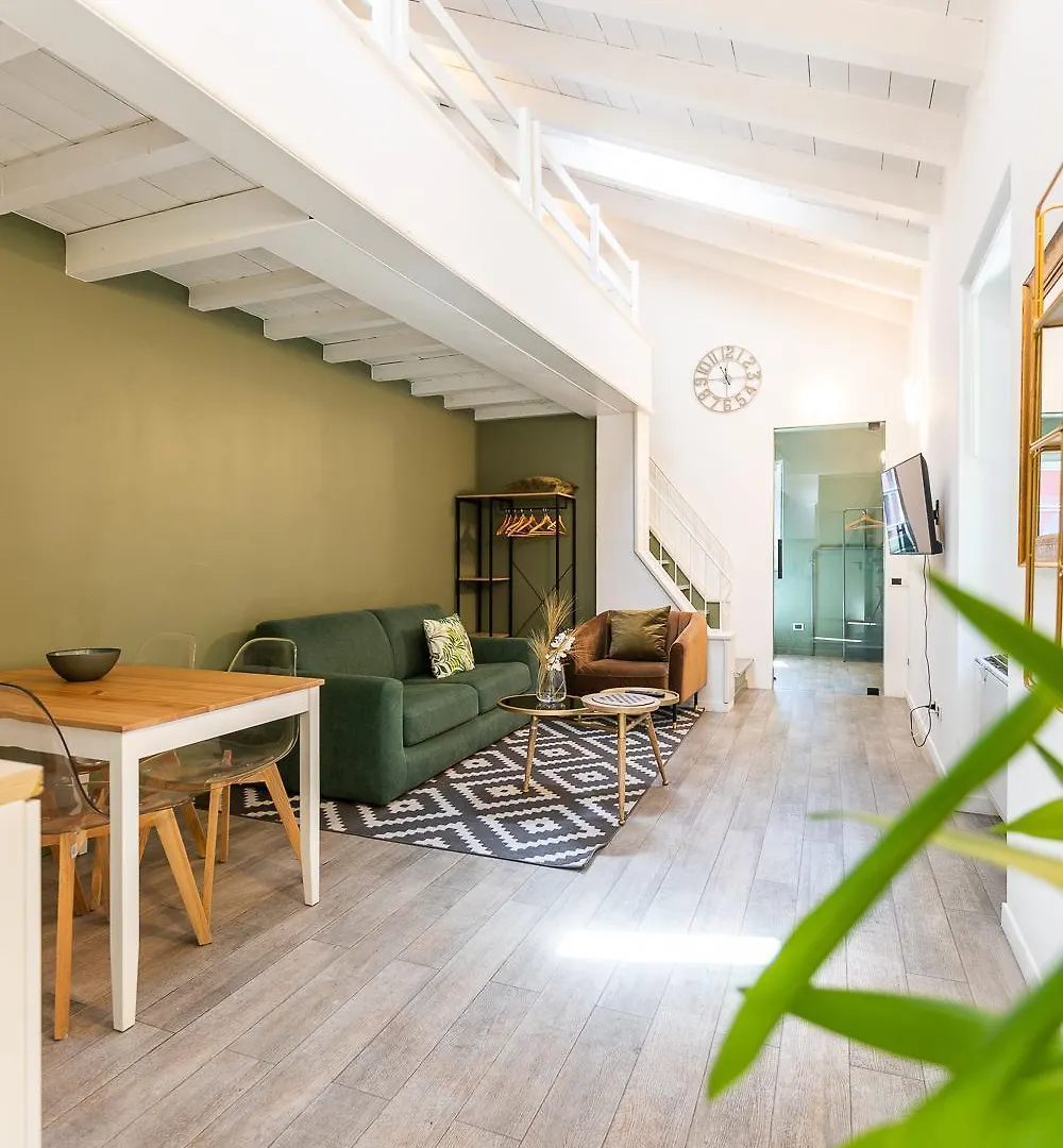 Milan Stay - Alzaia Naviglio Grande Apartmán